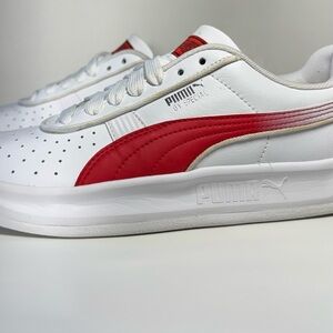 PUMA Scuderia Ferrari x GV Special Sneakers 
8.5 US Men Red Stripe White Leather
